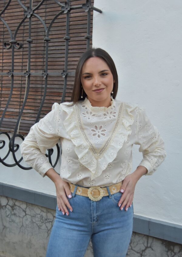 CAMISA PERFORADA