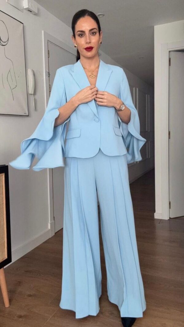 CONJUNTO TRAJE VOLANTES