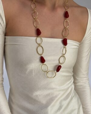 COLLAR PIEDRA BURDEOS